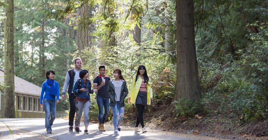 students walking at RRU