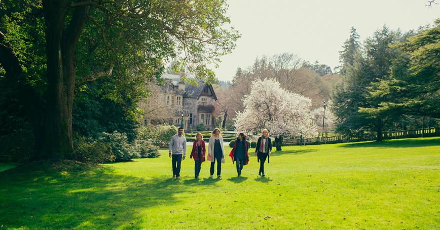 students walking at RRU