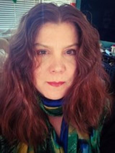 Picture of Tammy Rogers - long reddish brown hair 