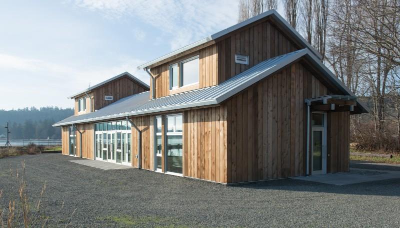 Sneq'wa-e'lun-exterior