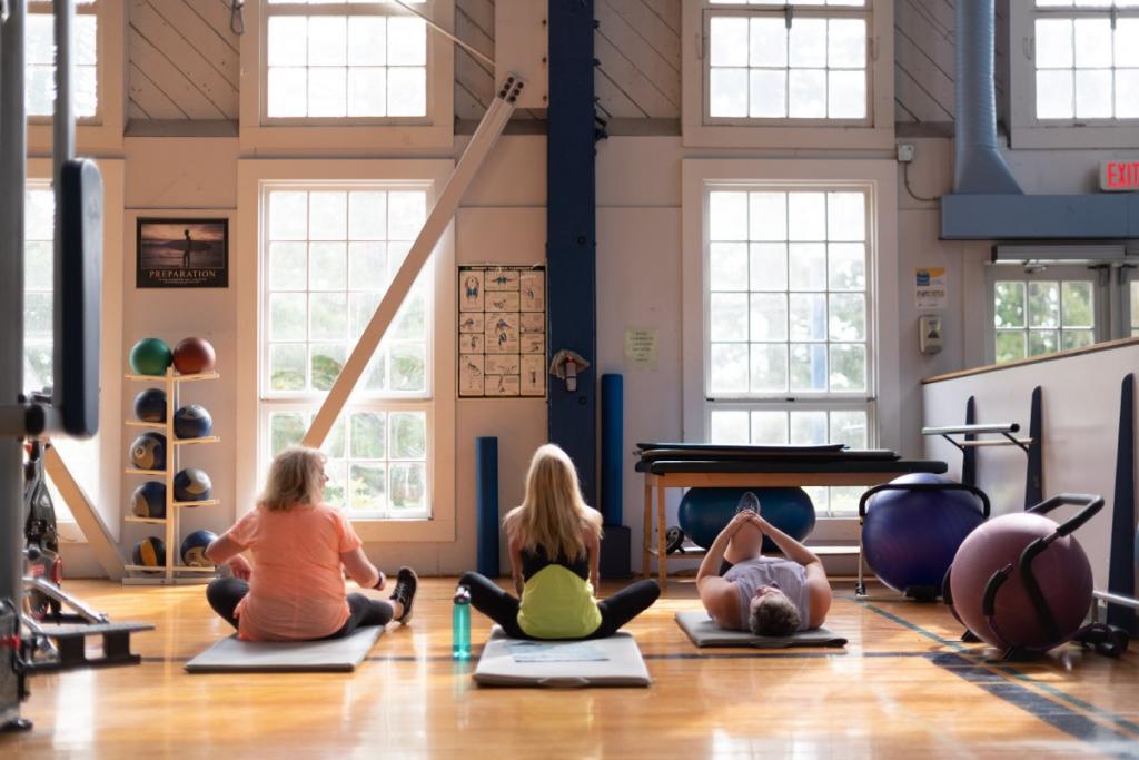 People-stretching-in-Recreation-Centre