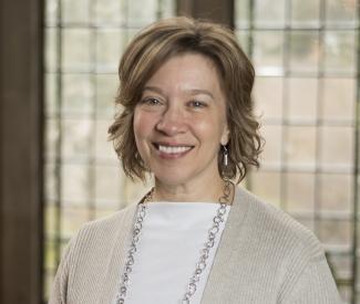 Amy Hinrichs portrait