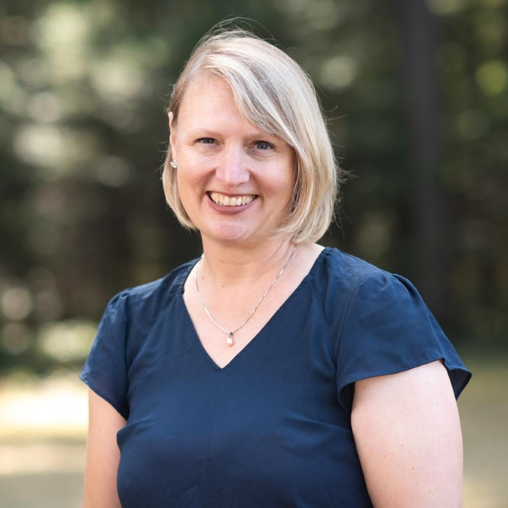 Portrait of Tracy Smith-Carrier