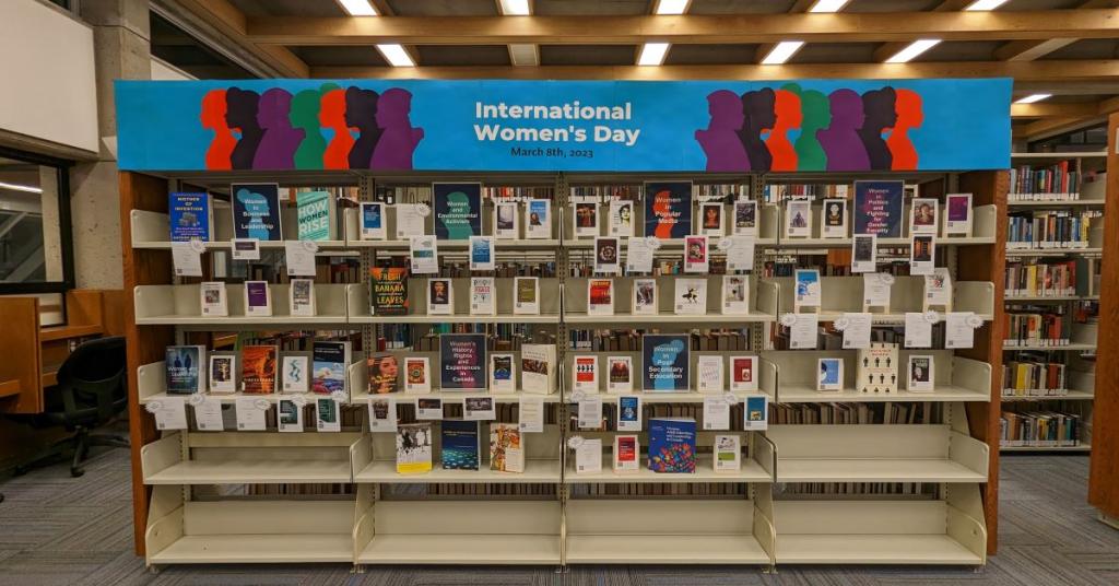 books displayed on library shelves