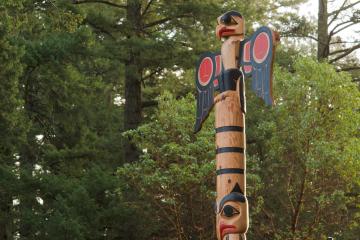 Sael Totem Pole
