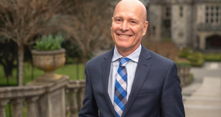President Philip Steenkamp outside Hatley Castle.