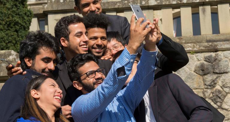 students taking a selfie at RRU