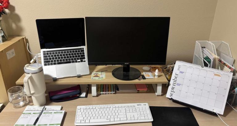 bessies desk