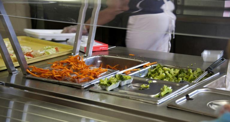 Cafeteria food service line