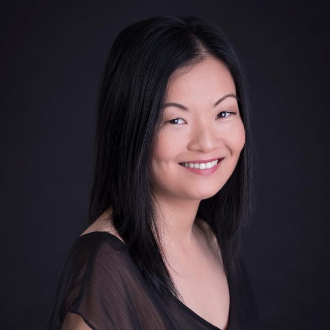 Portrait of Kimberly Tholl