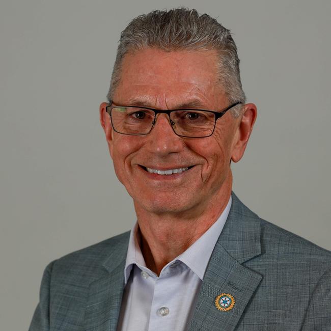 Les Fisher 